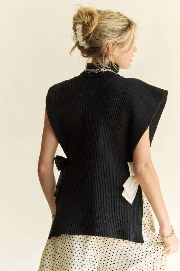 Winnie Side Split Turtleneck Sleeveless Knit Top